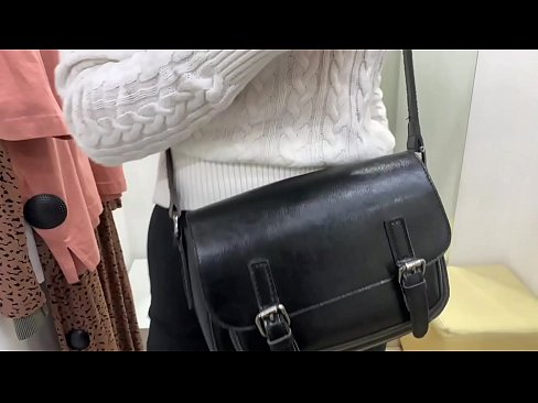 ❤️ Pampublikong masturbesyon ng batang asong si FeralBerry na may dildo sa fitting room ️ Porno sa tl.porn-impact.ru ❌❤